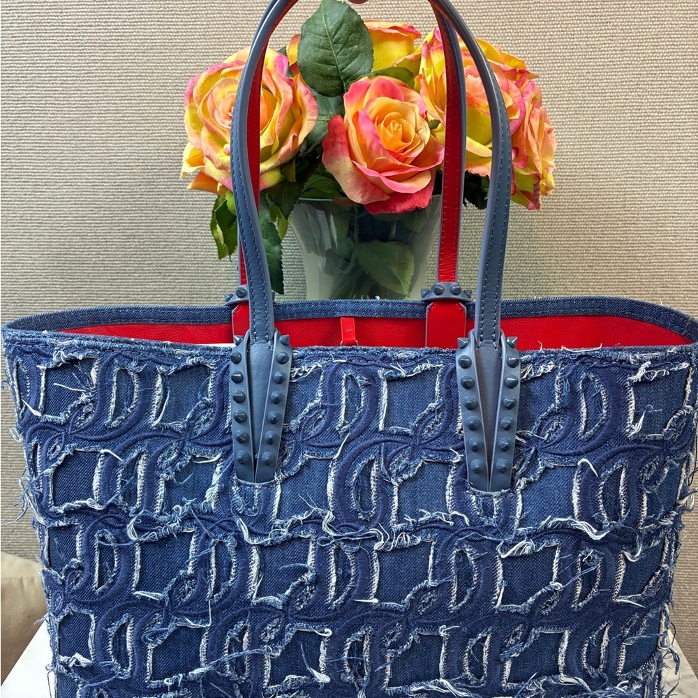Christian Louboutin Blue Denim Tote with Red Lining NWOT. Posh Authenticated. - Picture 7 of 13